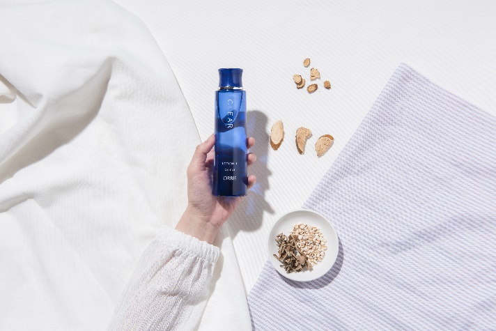 祛痘护肤品哪个好？四款祛痘神器让你逃离月球表面