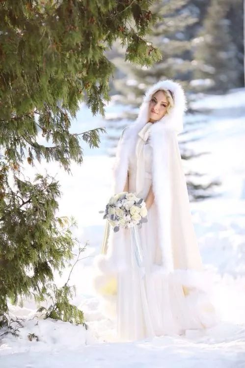 周冬雨王珞丹街拍,王珞丹秋冬穿搭