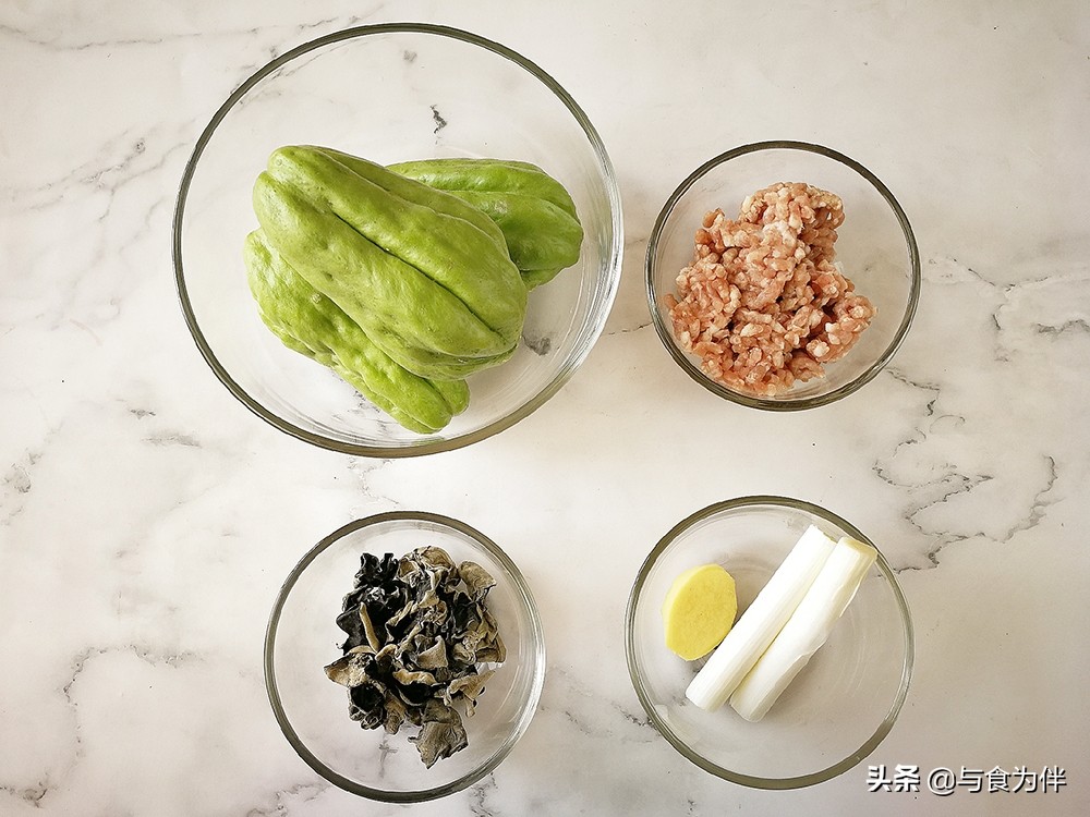 南瓜和冬瓜能不能搭配一起炒,冬瓜南瓜西红柿鸡蛋一起炒好吃吗