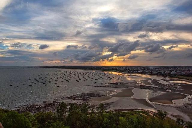 茂名浪漫海湾攻略,不输东南亚的海滨小城