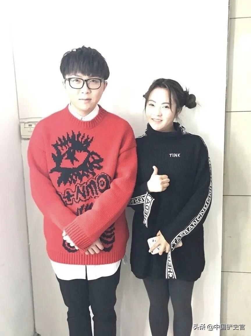 毛不易护士搞笑视频,毛不易改不掉的护士习惯