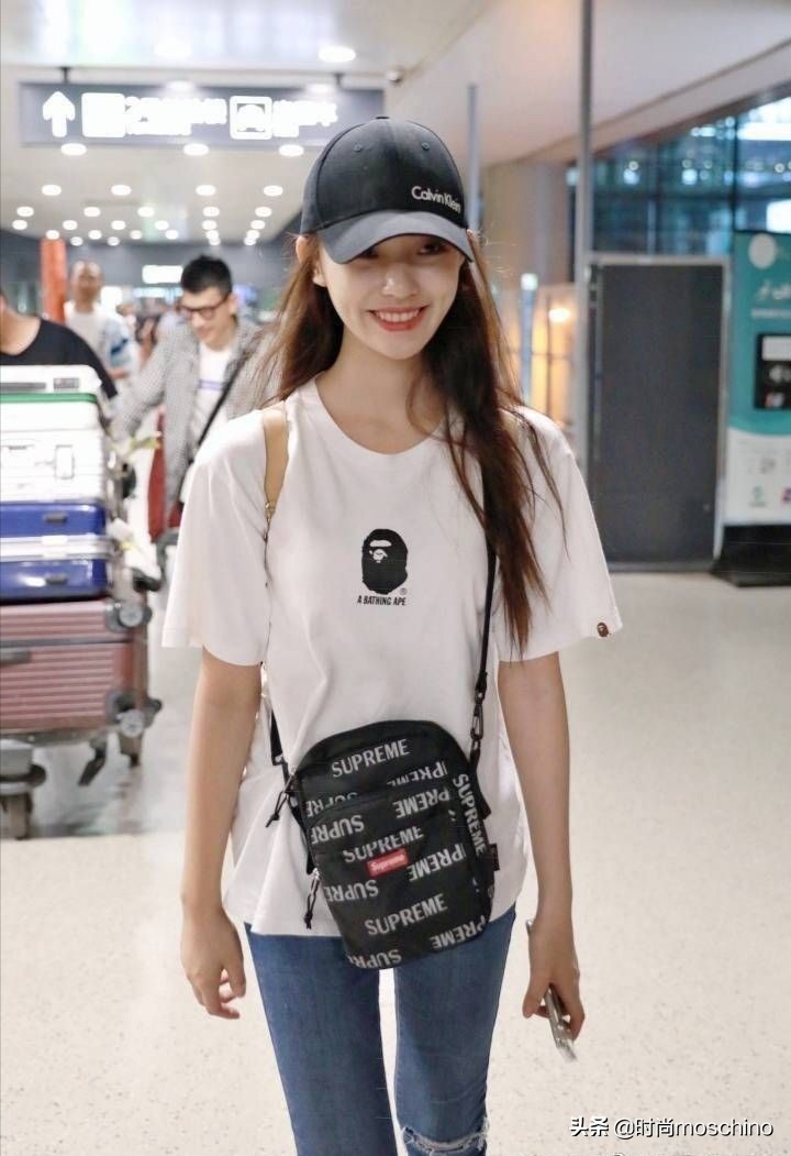 林允最新绿色系穿搭,青春美少女林允穿搭