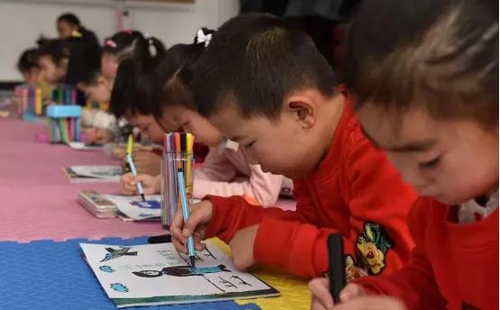 幼儿足球启蒙足球小将,足球小将3-6岁儿童足球