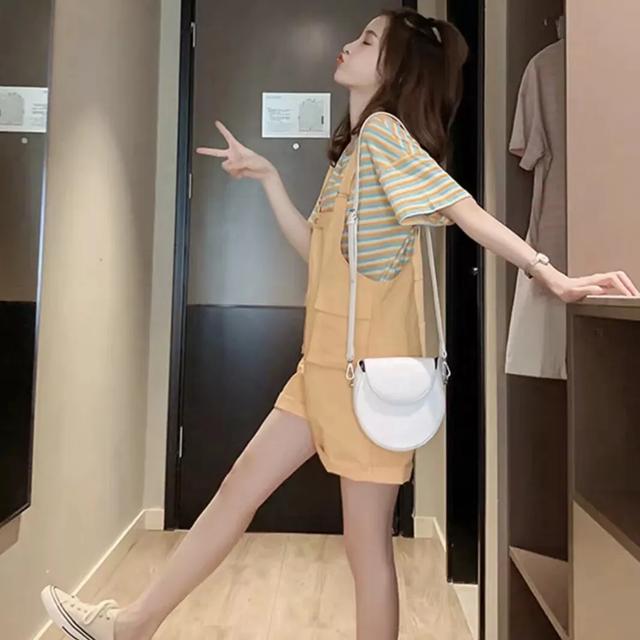 短发怎样扎麻花辫丸子头,短发蓬松怎么扎丸子头好看又简单