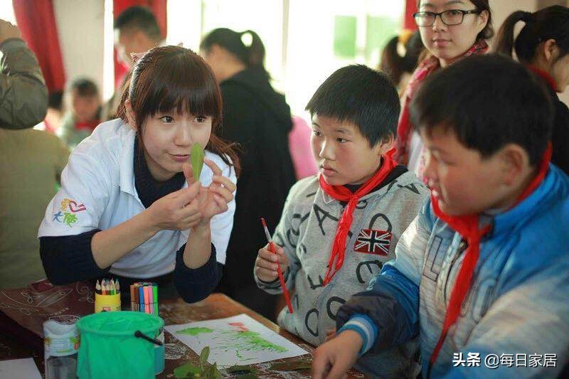 美丽而伟大，美克家居十年公益行不改初心