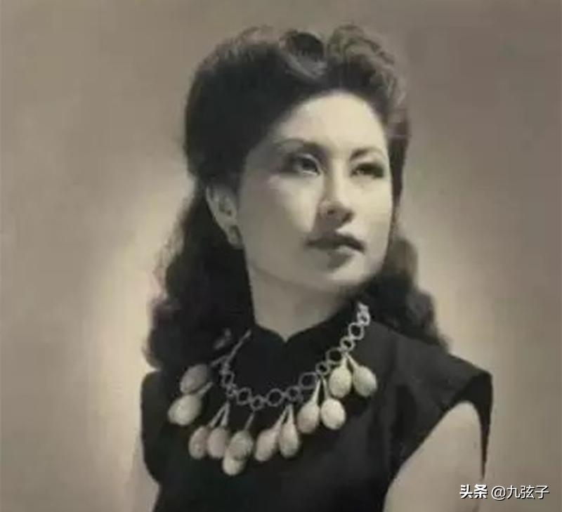 她是一代妖姬,抢了川岛芳子的情人,为爱奋不顾身嫁小26岁影迷