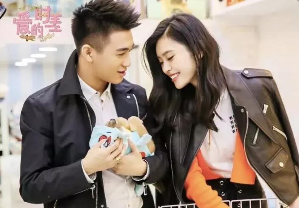 奚梦瑶何猷君戴情侣帽逛街,奚梦瑶同款帽子