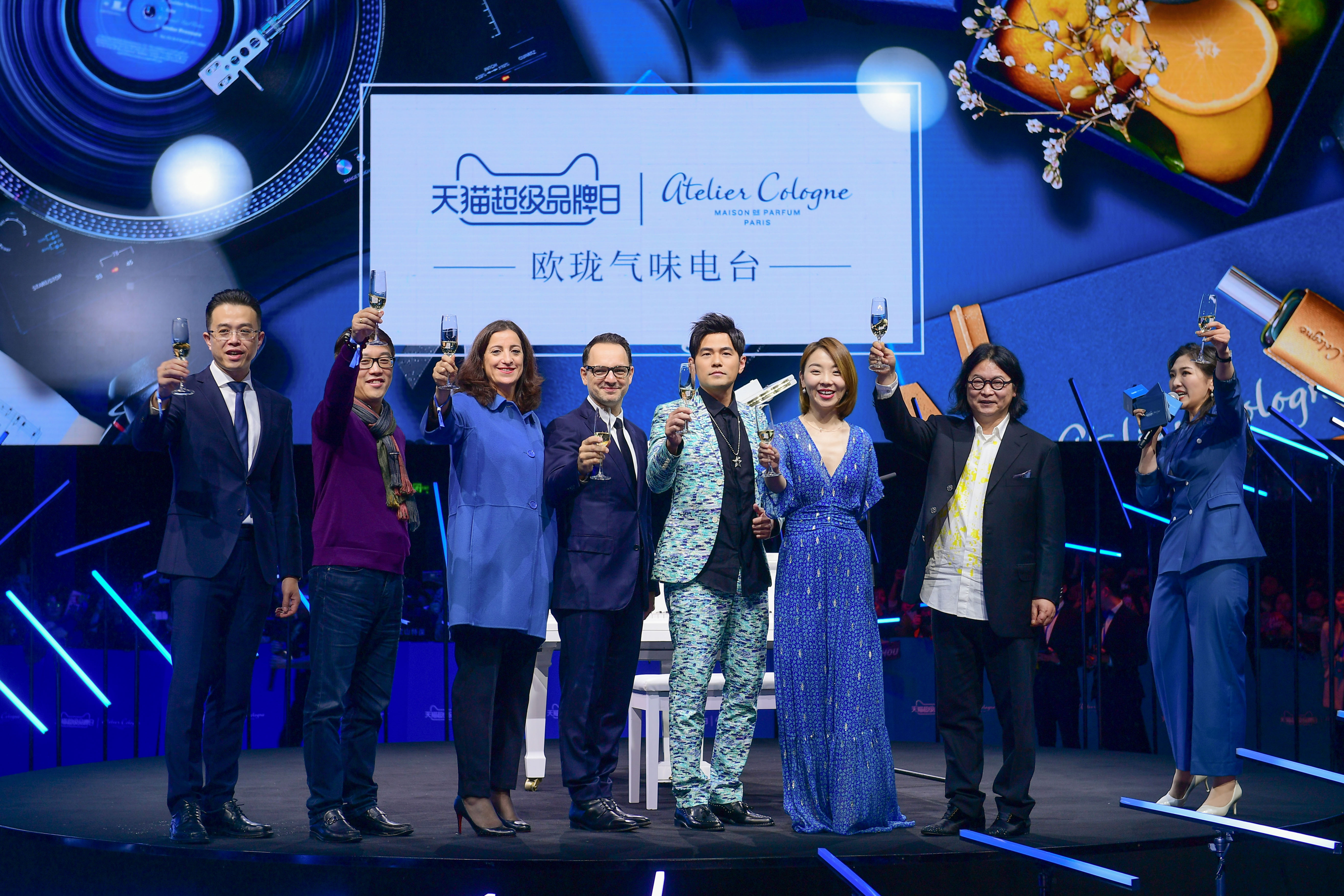 天猫一天顶全国门店一个月，小*香众**水欧珑在天猫赢得大众市场