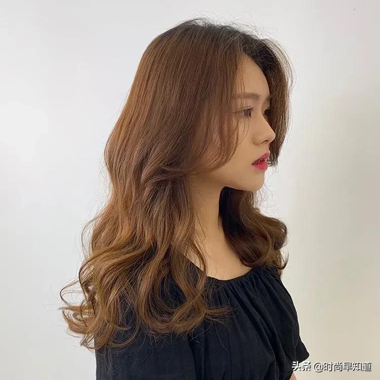 圆脸、方脸、菱形脸、大脸女生适合什么发型?