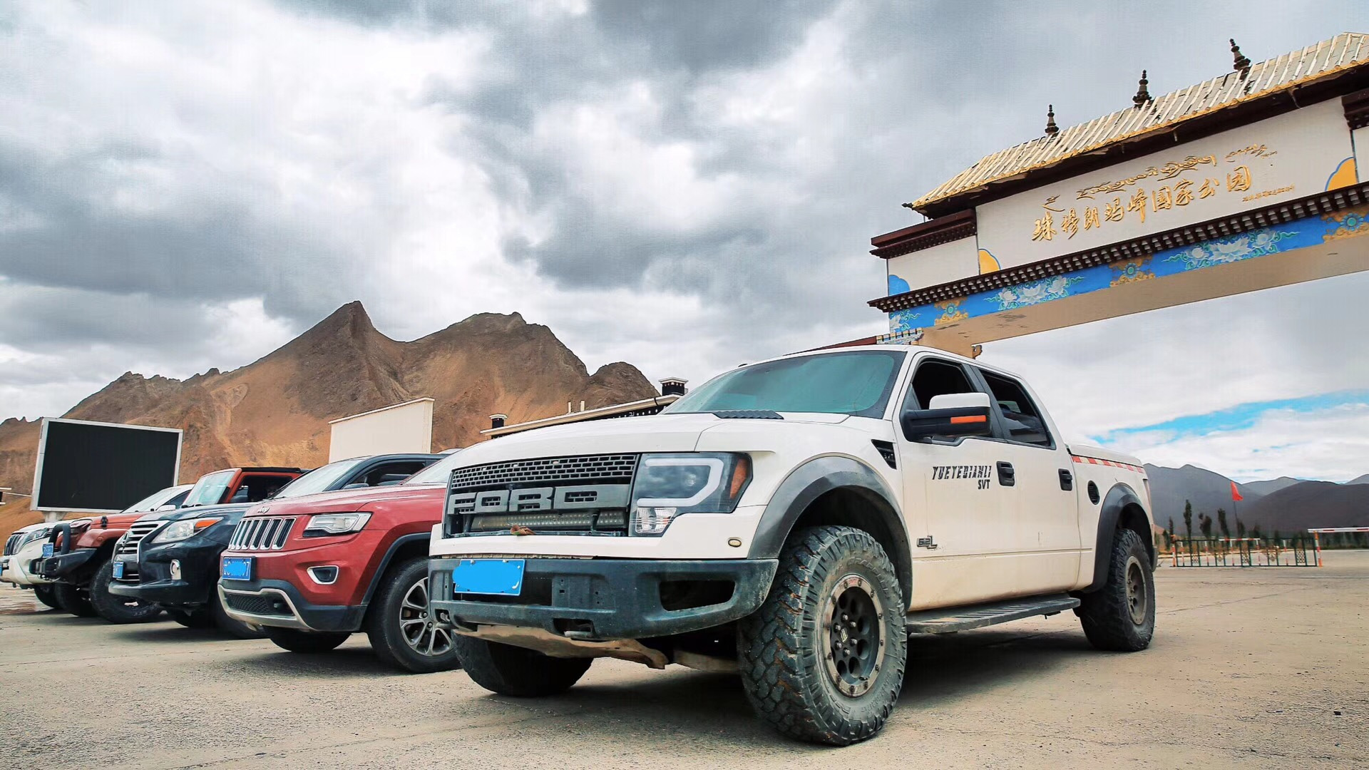 成都陆地巡洋舰租车价格,成都租车陆地巡洋