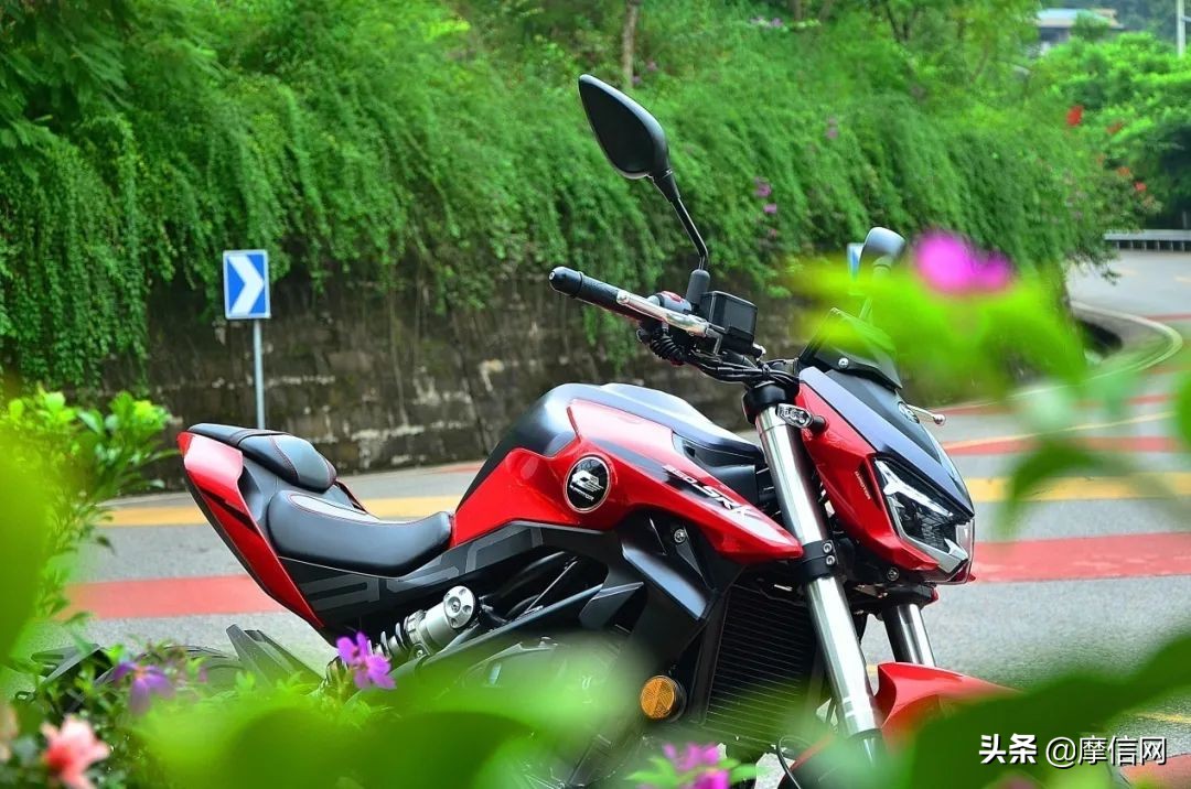 武装到牙齿的越野摩托,武装到牙齿的江铃驭胜s350