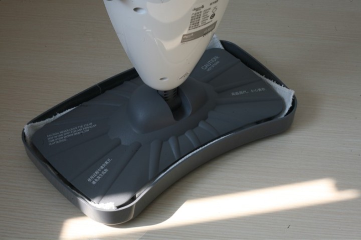 旧地板怎样擦让它焕然一新,高端户外塑木地板焕然一新