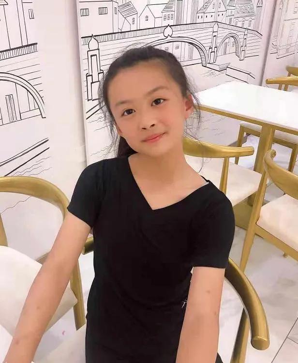 升旗仪式护旗手发言稿,第十周升旗仪式