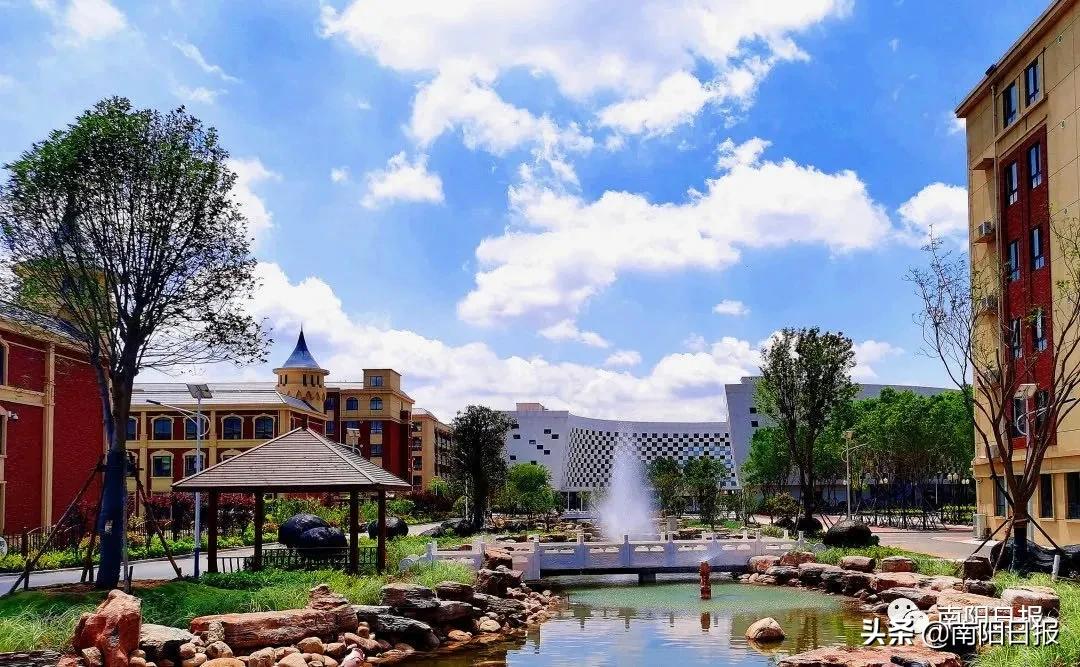 南阳完全中学校长,南阳市第一完全学校东大门图片