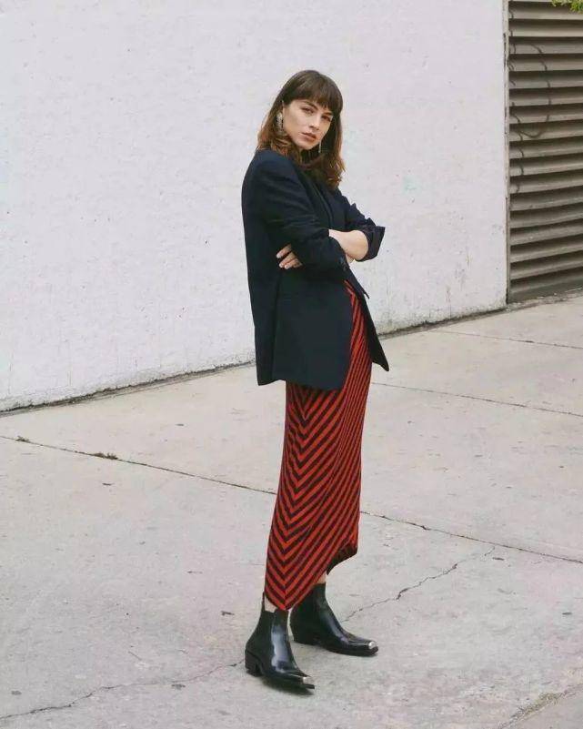 瑗胯鎬庝箞绌挎墠鑳芥樉寰椾笉鍍忓崠淇濋櫓,瑗胯鎬庝箞绌挎墠涓嶄細鍍忔槸鍗栦繚闄╃殑