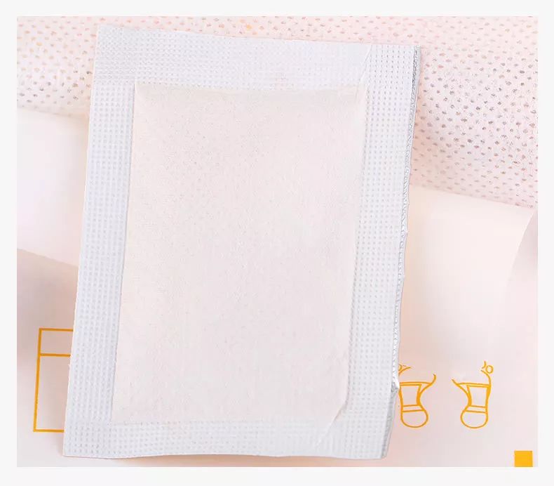 贴兰纳足贴湿气少是怎样的 (泰国兰纳足贴真能祛除湿气吗)