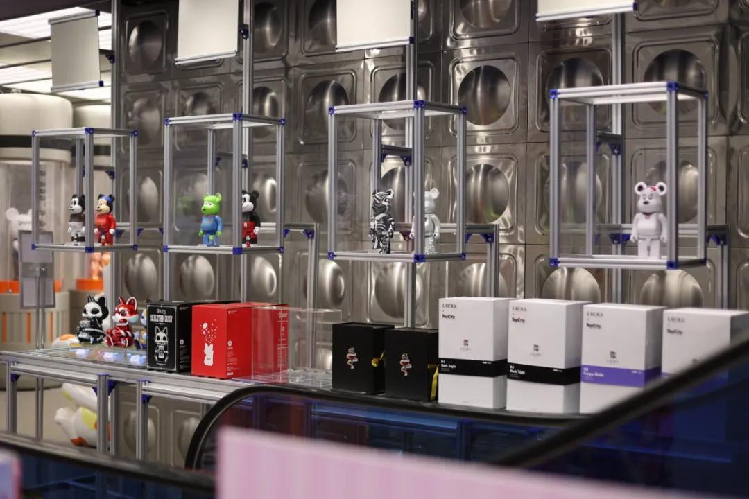 x11旗舰贵阳,x11旗舰店潮玩店