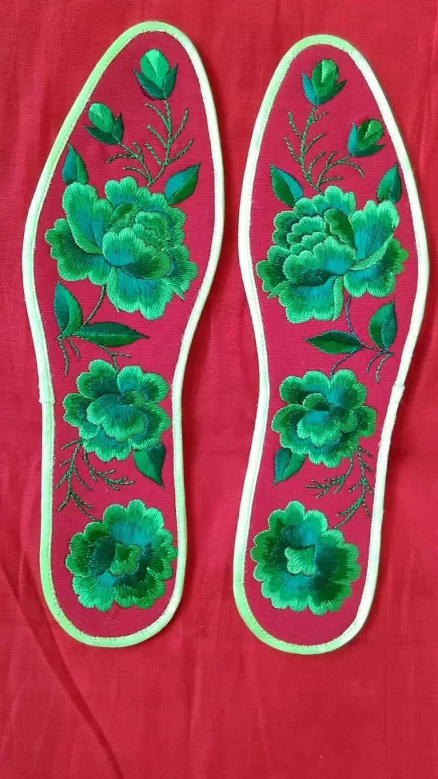 老式鞋垫60后的图案,46码刺绣鞋垫成品