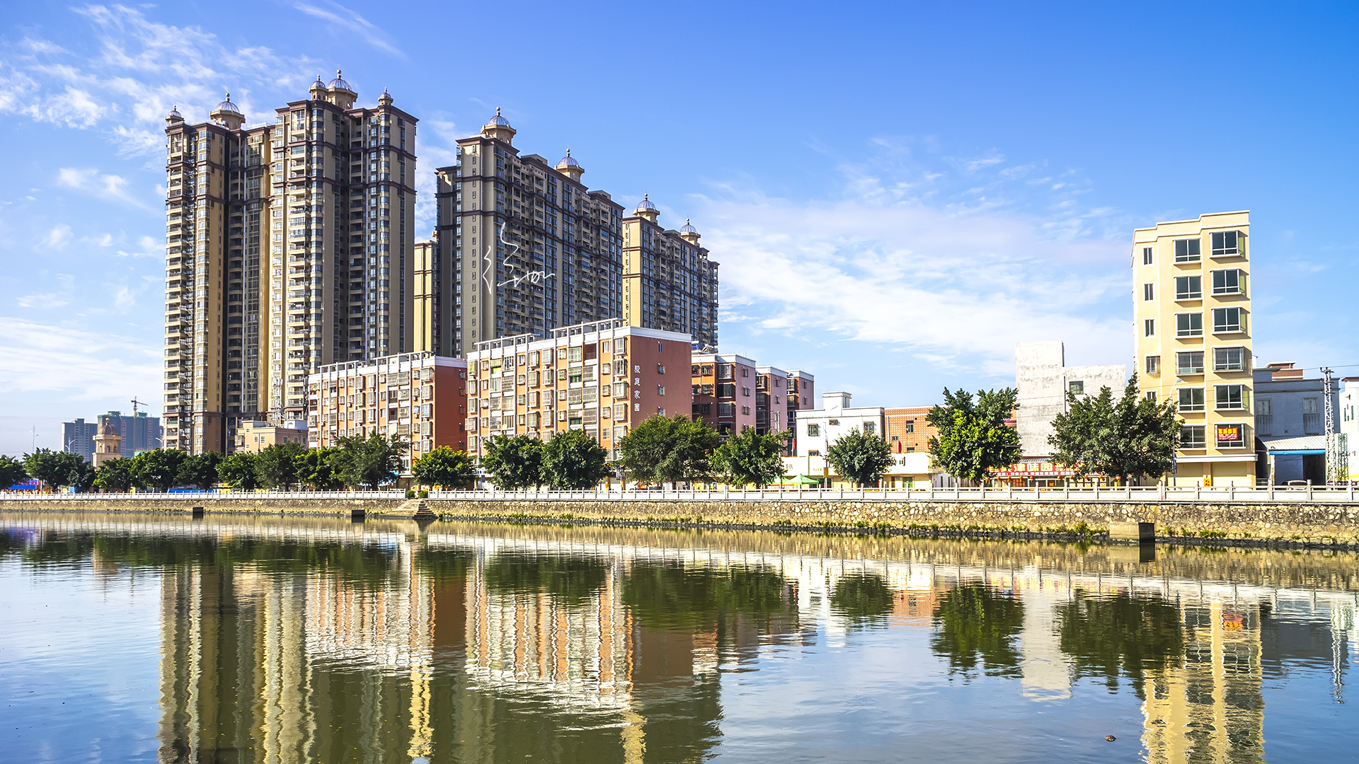 佳能eosm200夜景拍人像,佳能eosm200拍摄效果