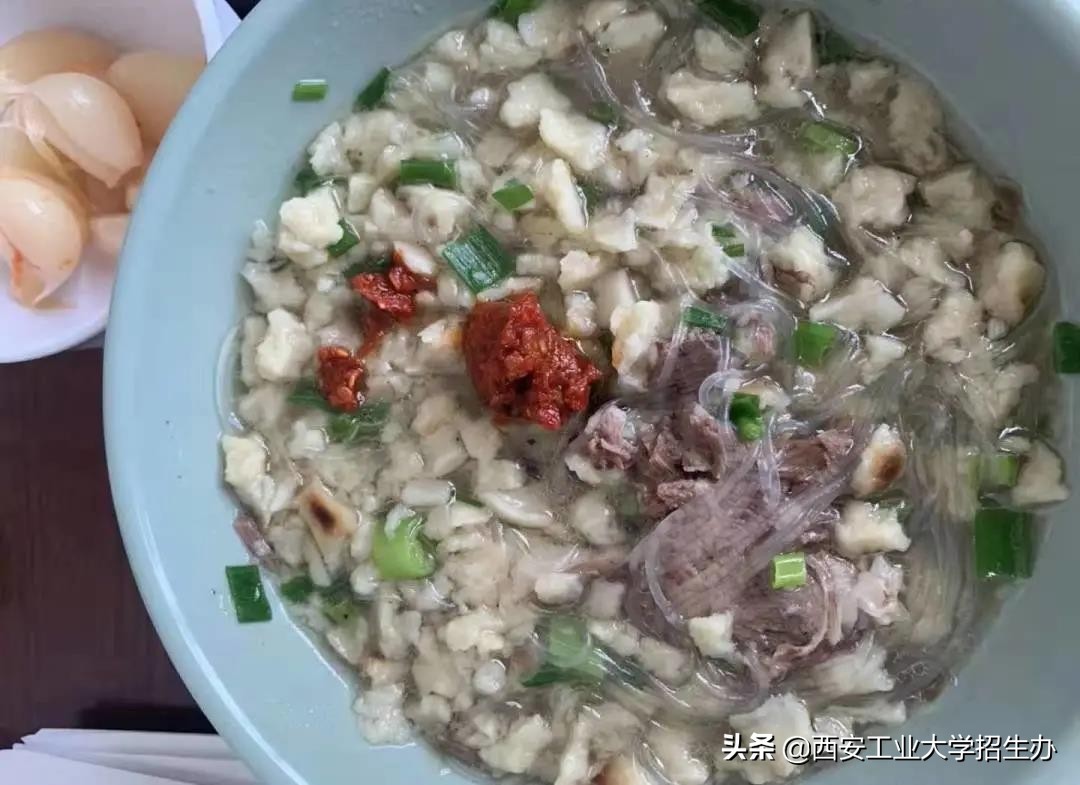 陕西“超香打卡地”曝光，这所高校顿顿享受！网友：别人家的大学