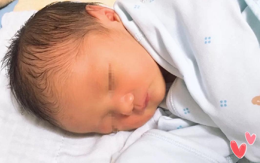 生下来丑宝宝怎么办,刚生出来的宝宝真丑