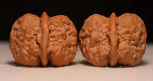 什么样的核桃漂亮,什么样的核桃不苦涩