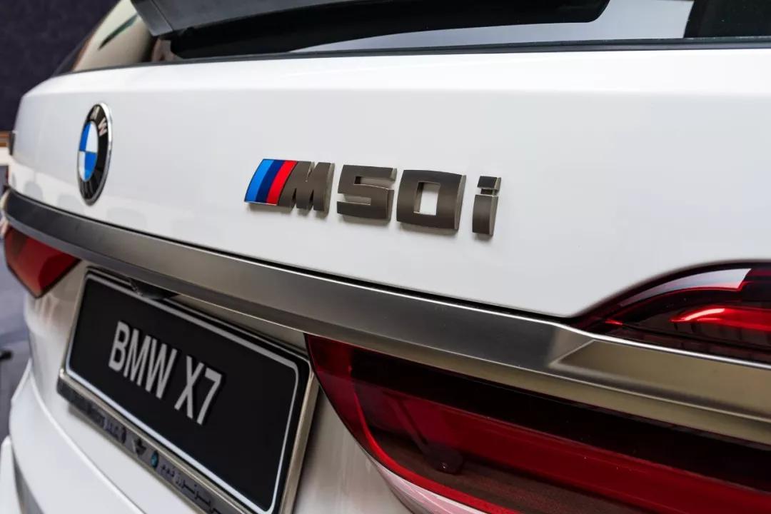 宝马x5m2020款v8发动机,宝马4.4v8发动机怎么样