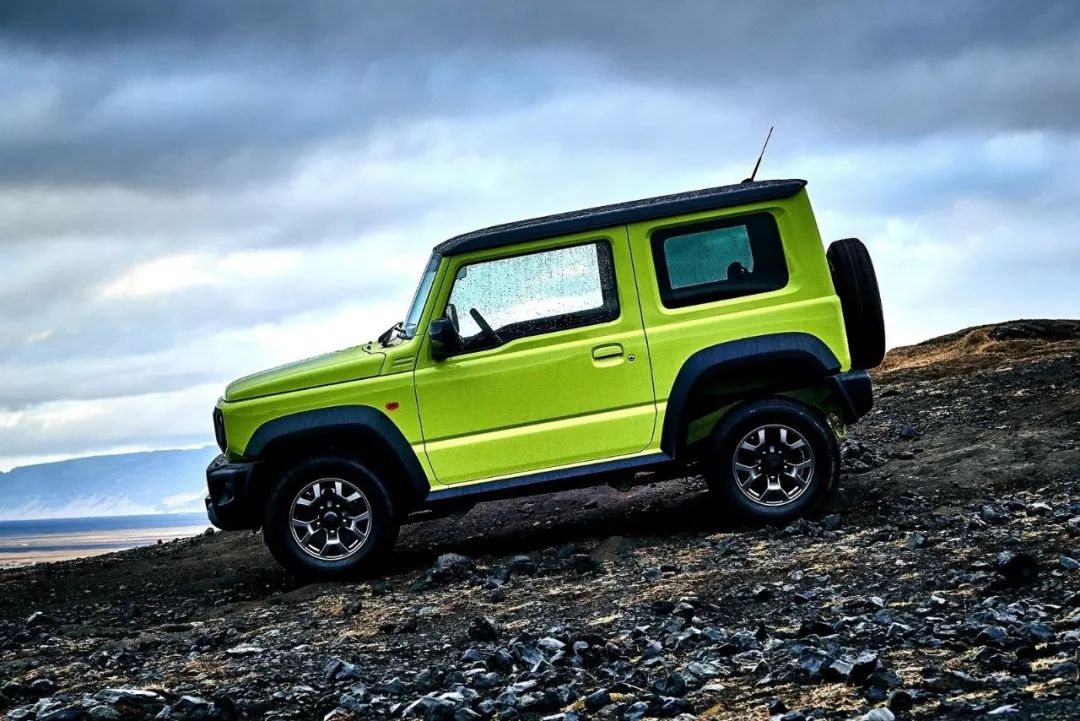 铃木吉姆尼全新曝光,铃木吉姆尼全新升级的价格多少钱