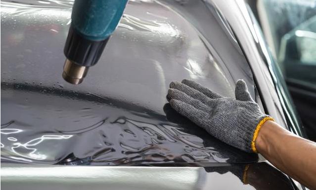 科普贴车玻璃贴的膜起泡了怎么办,车玻璃膜起泡用吹风机可以除去吗