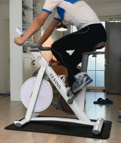 野小兽动感单车哪款比较舒适,一台动感单车