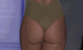 性感or卖弄风骚？为啥有的女生喜欢走路扭屁股？