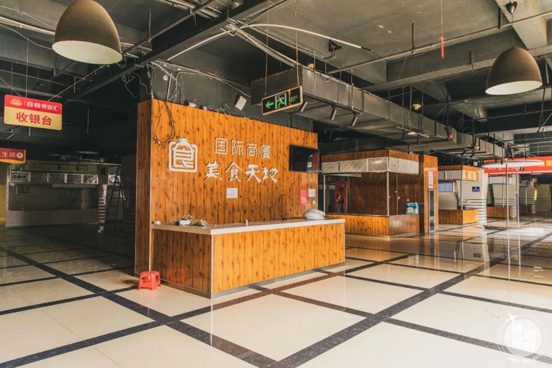 云纺，一个被美食“耽误”的批发市场