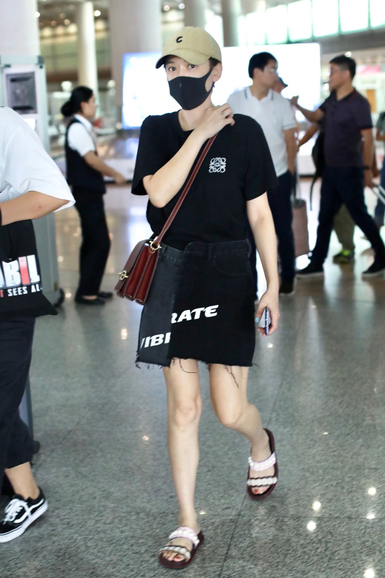 小心机简约设计风格,设计感小心机不规则假两件