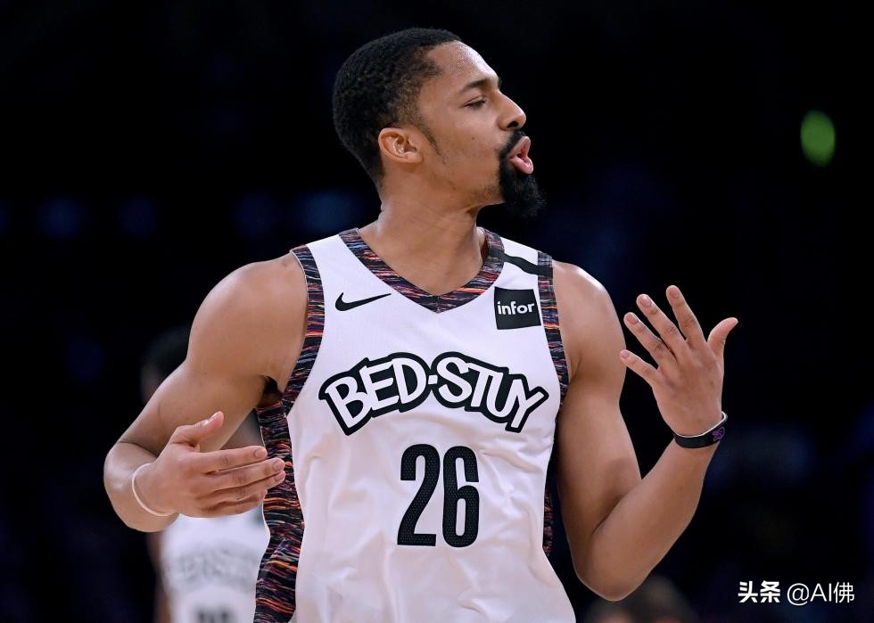 有nba标志的nba球衣,以前nba和现在nba哪个好看