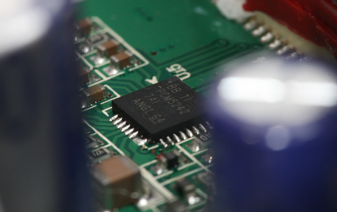 三分频惠威10寸音箱推荐,惠威8寸三分频落地音箱