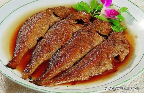 红烧小黄鱼的家常做法简单又好吃,小黄鱼的家常做法红烧小黄鱼王刚