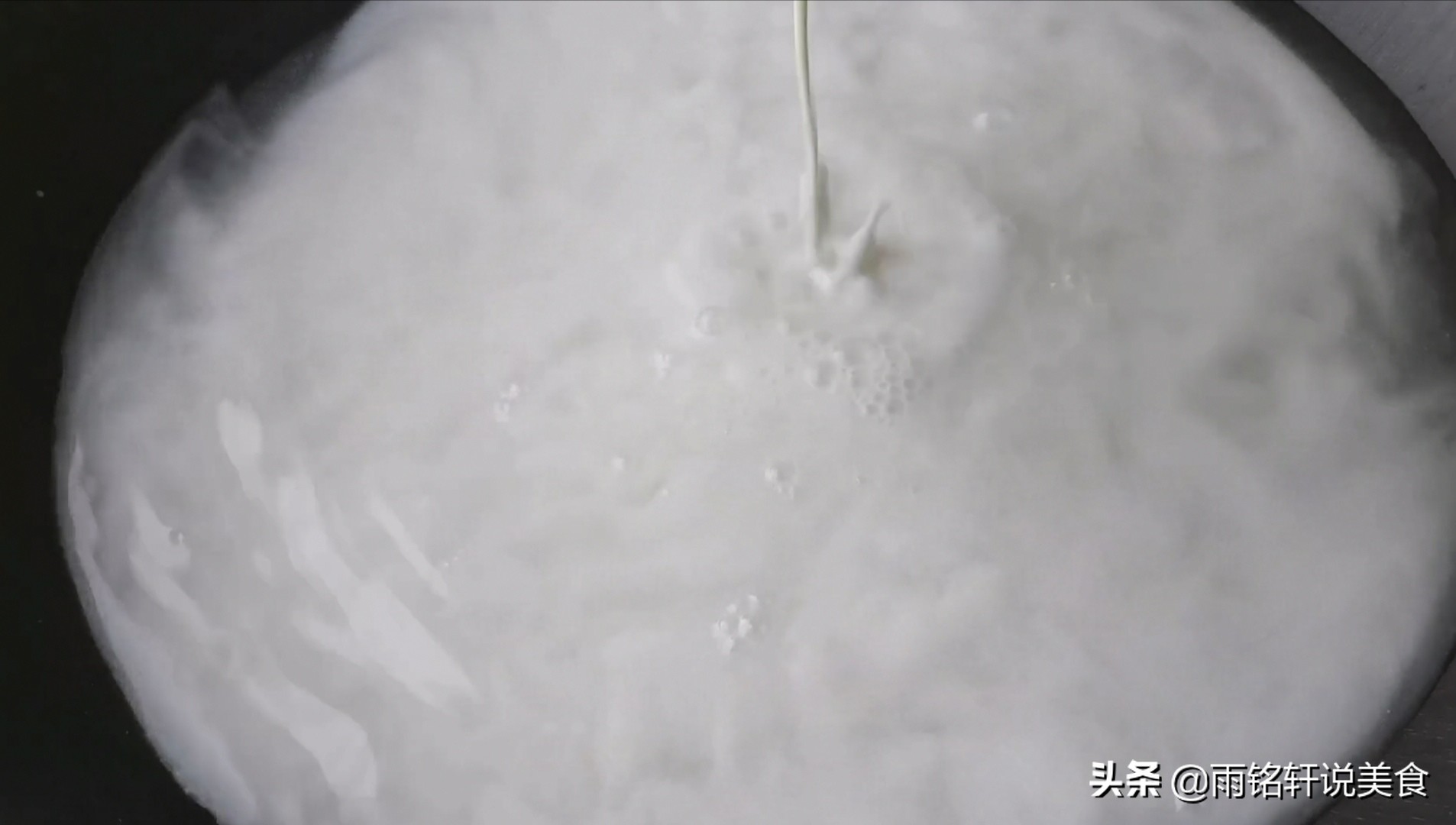 红薯粉怎么做凉皮凉粉,1斤红薯淀粉怎么做凉粉