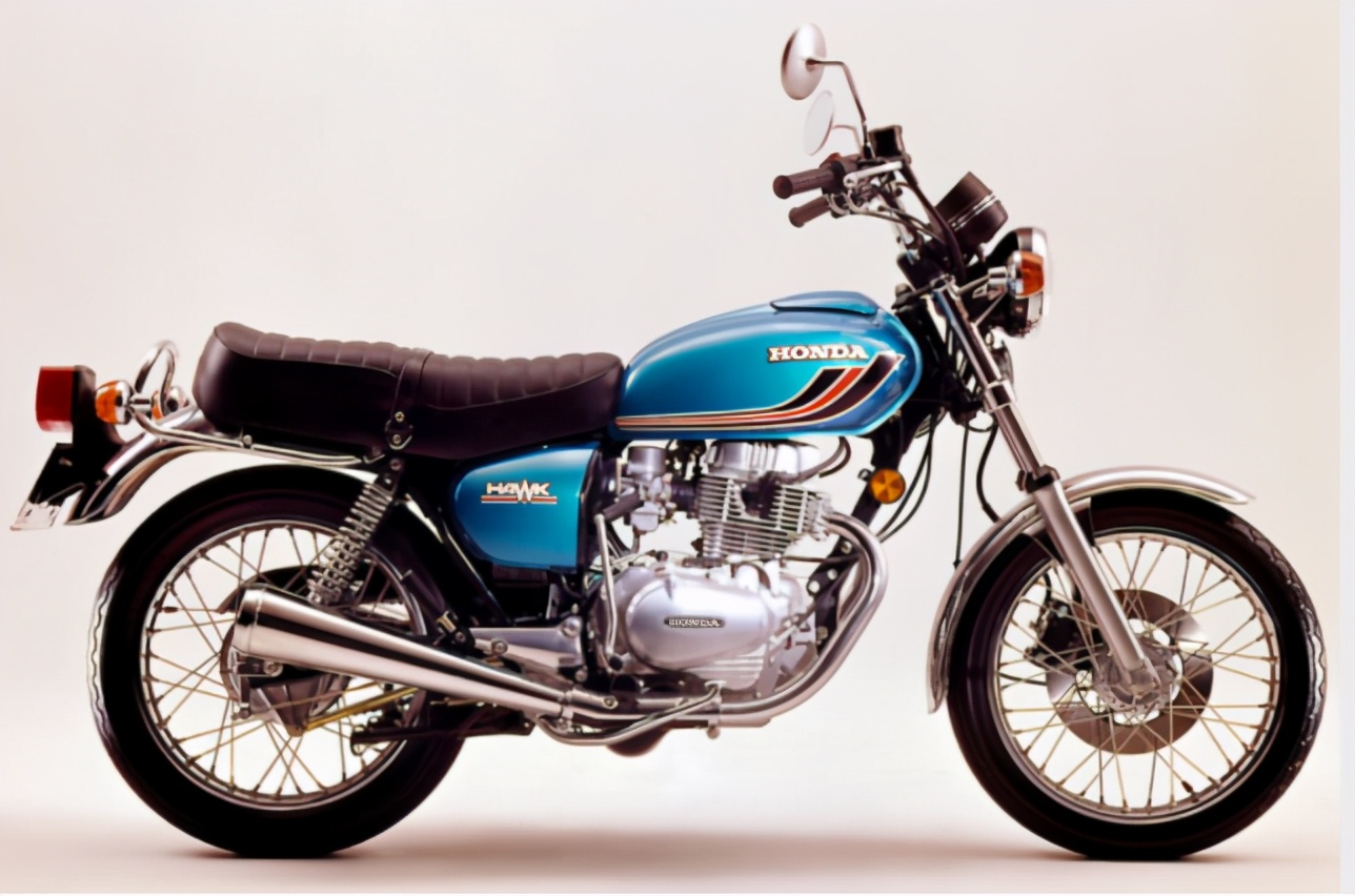 本田嘉陵摩托70cc复古,本田cb1100复古摩托