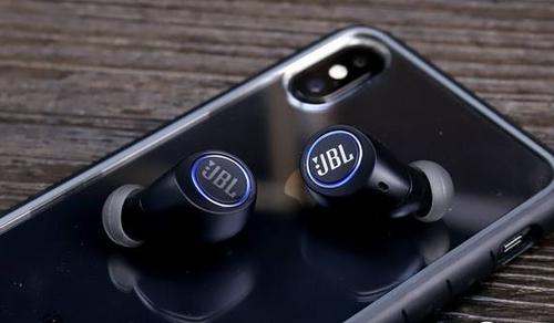 半入耳式耳机和全入耳哪个危害大,半入耳式耳机推荐性价比排行榜