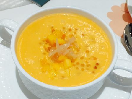 一边写一边流口水,红谷滩这些店可要好好的啊,脱下口罩我就来