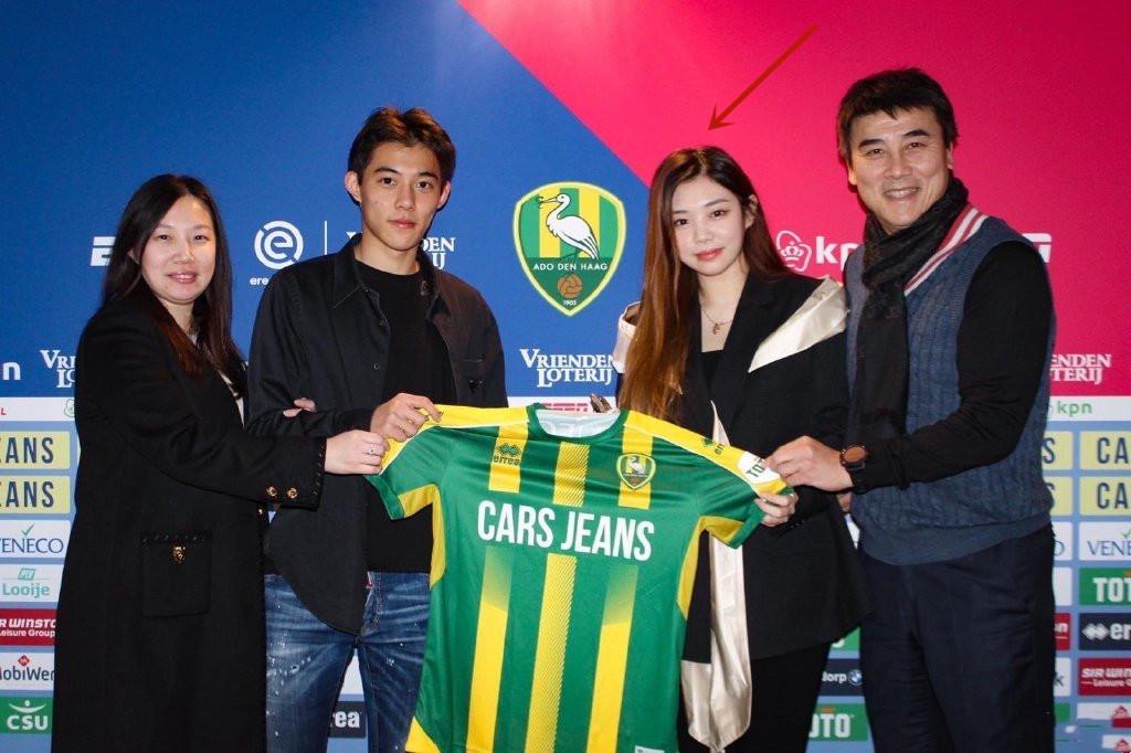 李嗣镕帅气足球视频,李嗣镕踢球的照片