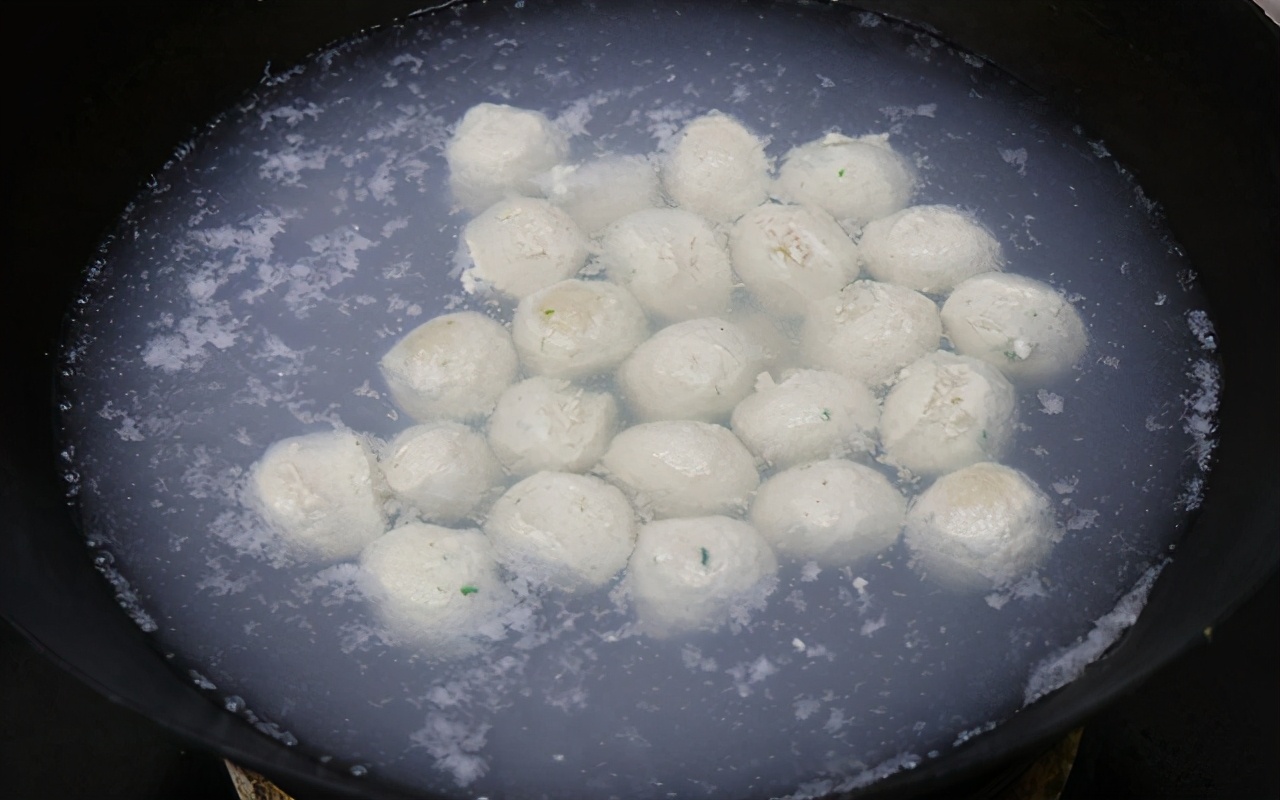 鸡肉丸子汤减脂吃多了,丸子汤晚餐