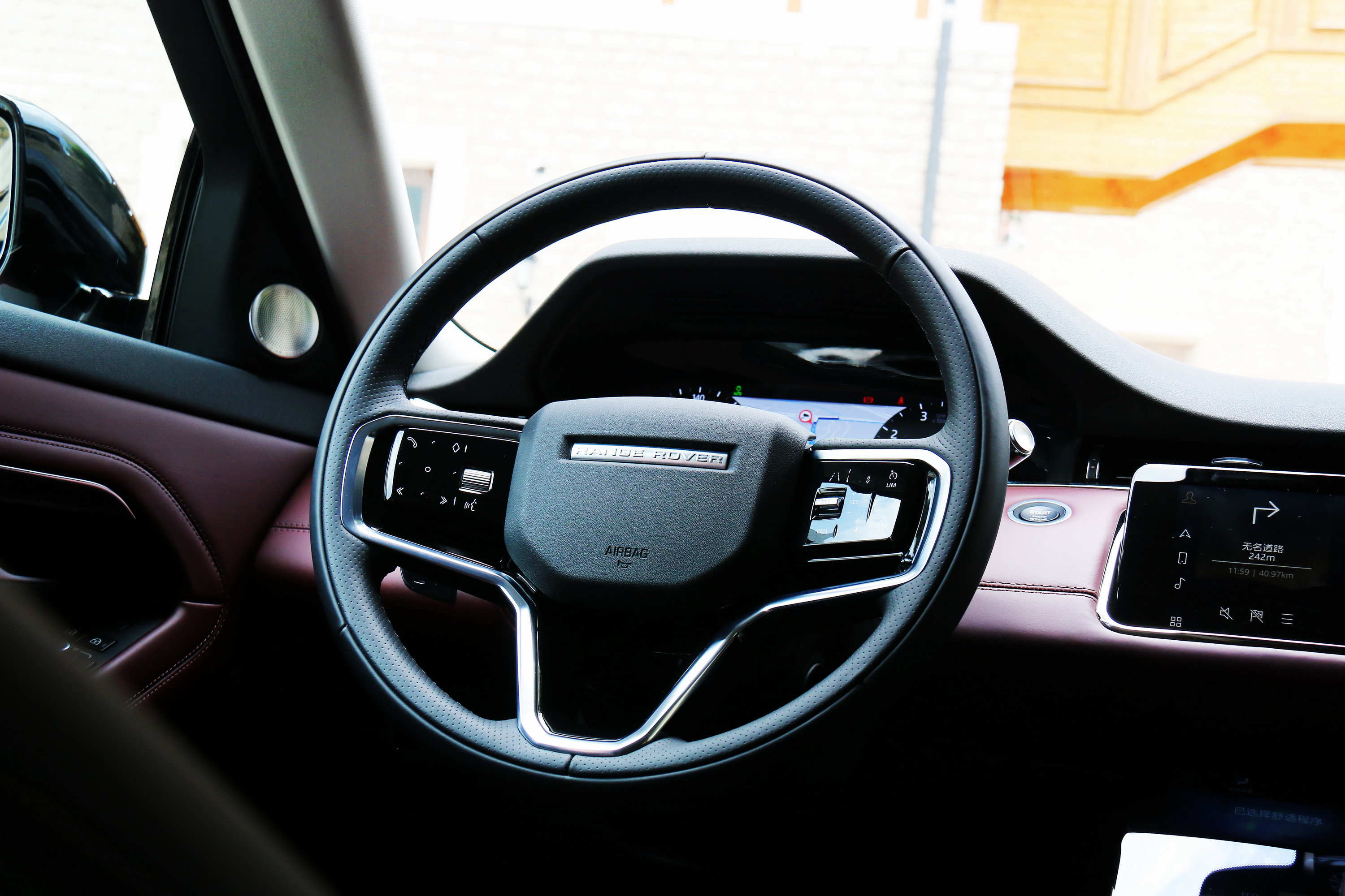 路虎揽胜极光l怎么样值得购买吗,2022路虎揽胜极光l值得买么