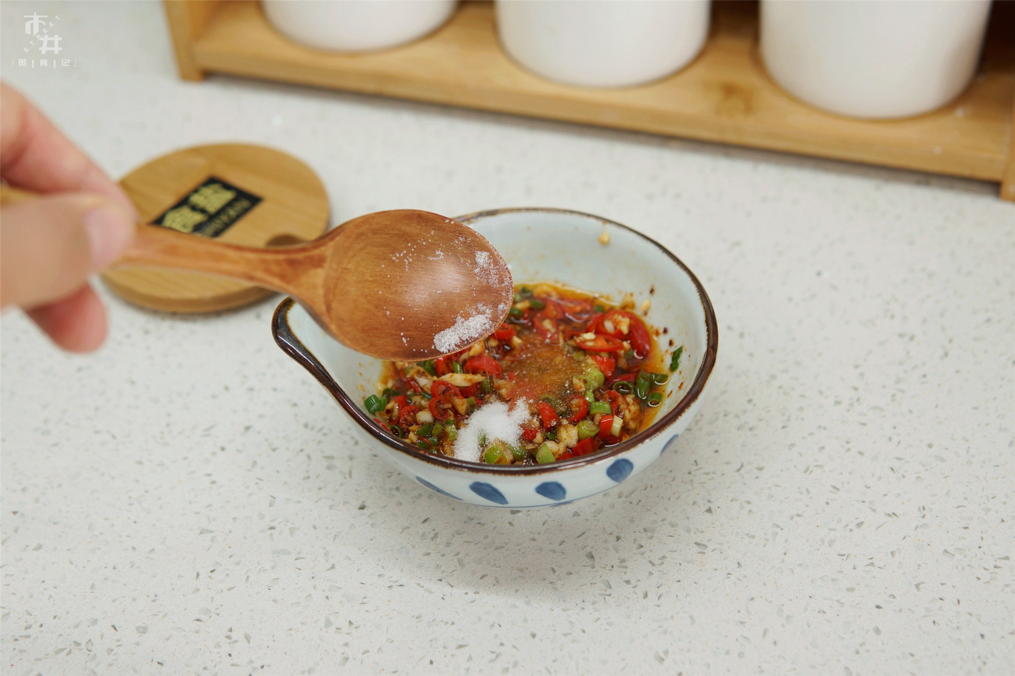 凉拌莲藕如何防止莲藕变黑,煮莲藕莲藕发黑