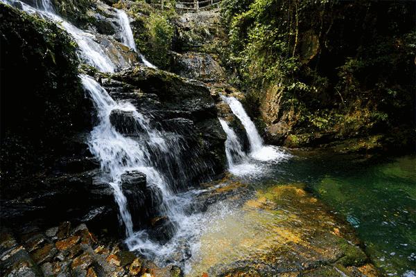 九寨沟景色恢复了吗,九寨沟震后重生