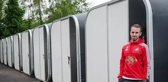 英超球星休息日,英超球星的混乱生活