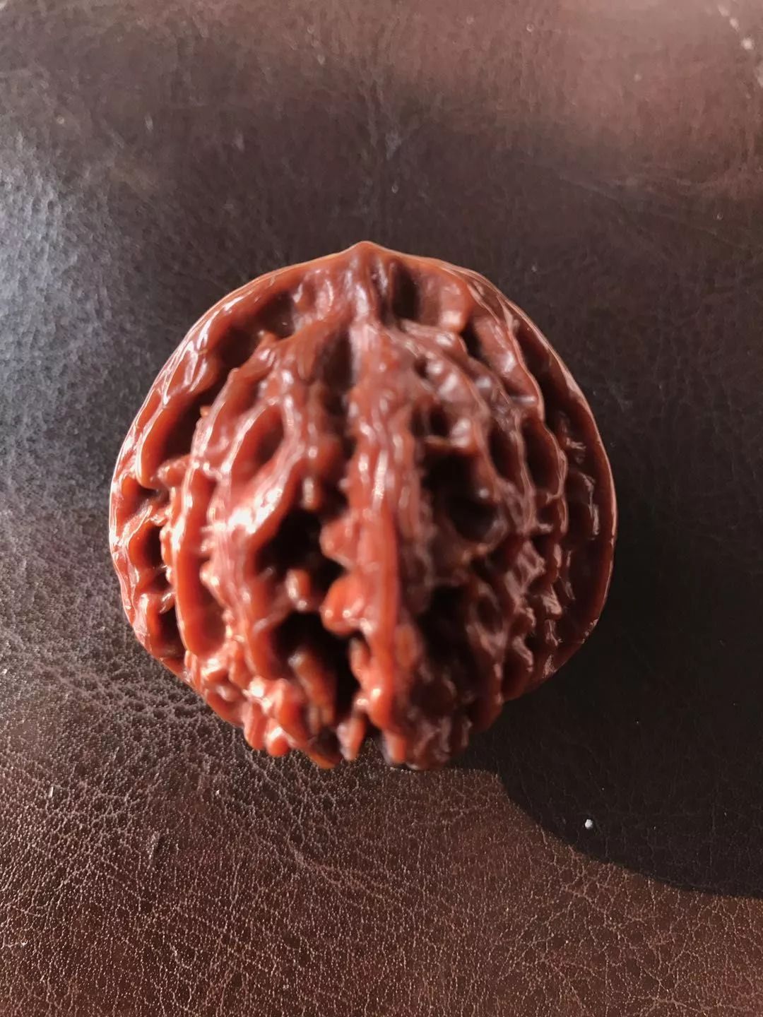 什么品种的核桃玉化包浆更快,文玩核桃盘多久才会玉化