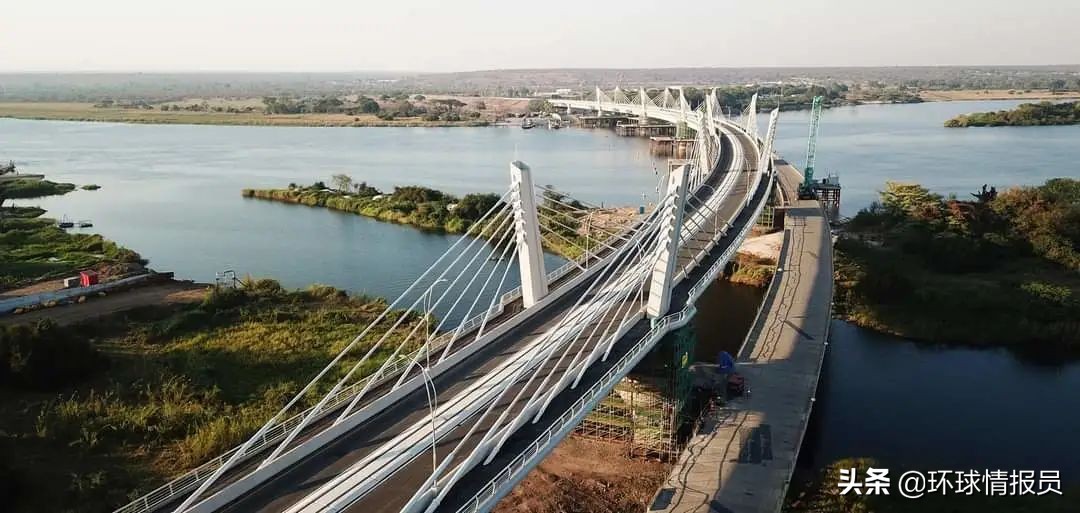 纳米比亚地理位置图,纳米比亚是个什么地方