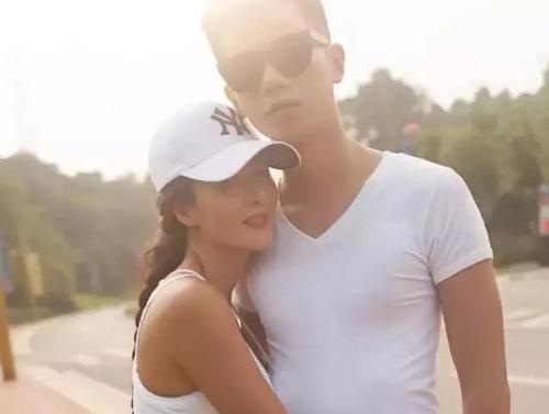 十五岁的儿子被同桌“摸了一把”，问我是取向问题还是因为青春？