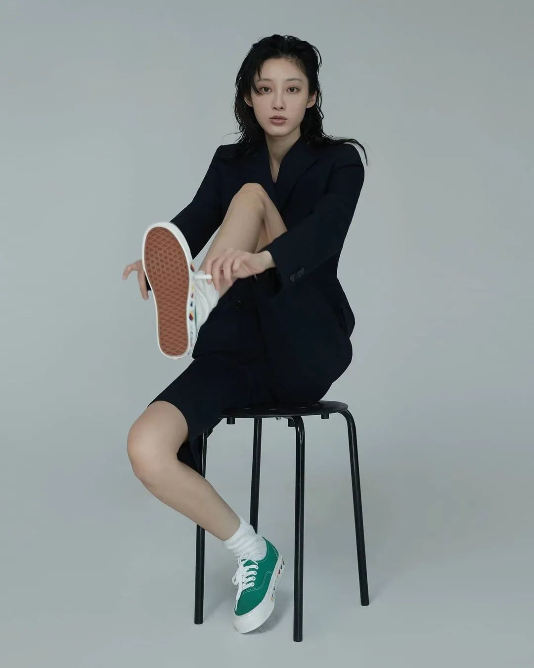 王嘉尔炸裂现场宣美 (王嘉尔宣美最新视频)